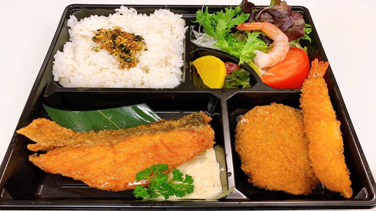 Deluxe Salmon Nanban Bento