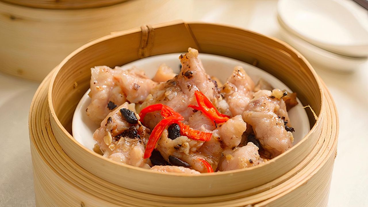 09 Steamed pork rib with black bean sauce(1 serve)