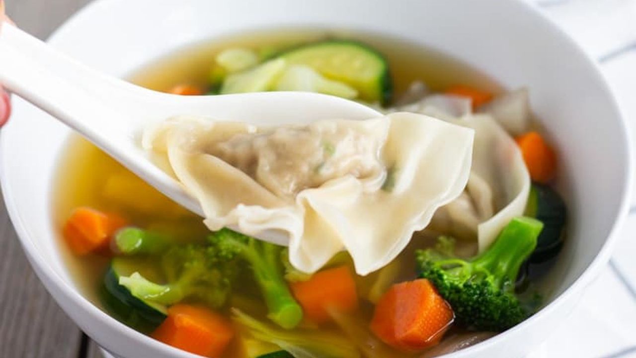 Wonton Soup & Vegetables