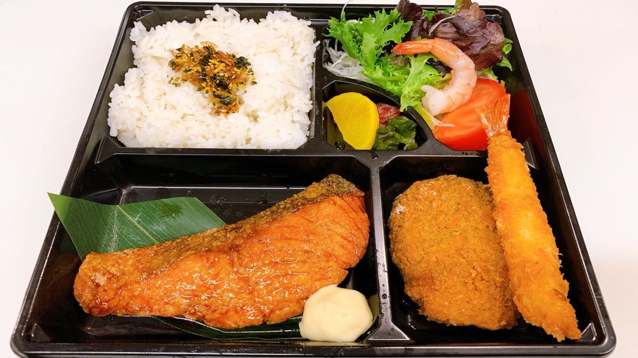 Deluxe Salmon Teriyaki Bento
