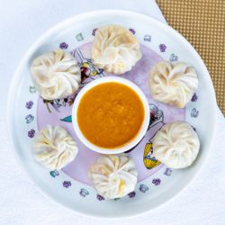 Vege Momo (6 Pc)