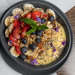 Mango Smoothie Bowl