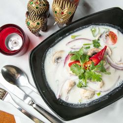 Coconut Chicken Soup (Tom Kha Gai)