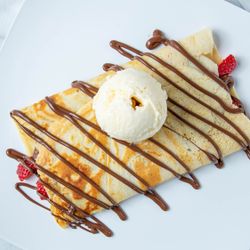 Strawberry, Nutella Crepe & Ice Cream