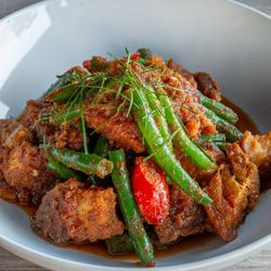 Crispy Pork Prikkhing